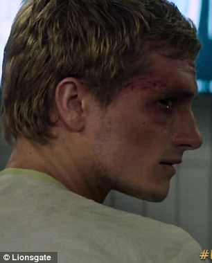 Hunger Games: Mockingjay part 1, Peeta. This pic almost made me cry... Peeta Mellark Capitol, Peeta Mellark Side Profile, Peeta Mellark Mockingjay Part 2, Peeta Mellark Hijacked, Peeta Mellark Mockingjay, Mockingjay Part 1 Movie, New Hunger Games, Hunger Games Peeta, Games Aesthetic