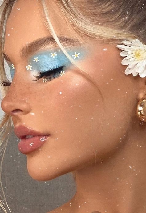Blue Sky & Daisy Makeup Look Flower Inspired Makeup Looks, Blue And White Makeup Ideas, Spring Makeup Blue Eyes, Light Blue And White Makeup Looks, Fun Blue Eye Makeup, Blue Eyeshadow White Eyeliner, Blue Fairy Makeup Halloween, Sky Eye Makeup, Blue Dance Makeup