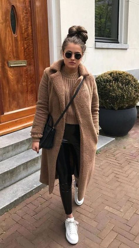 Winter Outfits Dressy Classy, Winter Fashion Outfits Dressy Classy, Winter Fashion Outfits Dressy, Winter Night Outfit, Winter Outfits 2020, Pijamas Women, Winter Outfits Dressy, Stylish Winter Outfits, Winter Fashion Outfits Casual