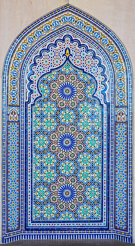 Islamic Mosaic, Islamic Design Pattern, معرض فني, Islamic Motifs, Mughal Art Paintings, Mosque Design, Persian Architecture, Arsitektur Masjid, Mosque Art