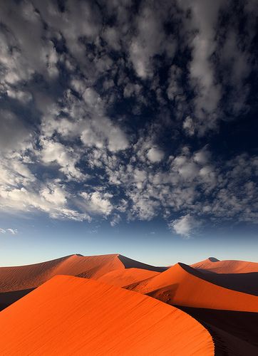 Namibia, Sossusvlei Nature, Sunrise With Clouds, Travel Blog Website, Sossusvlei Namibia, Arts And Crafts Bungalow, Website Gallery, Arts And Crafts Interiors, Desert Dunes, Africa People