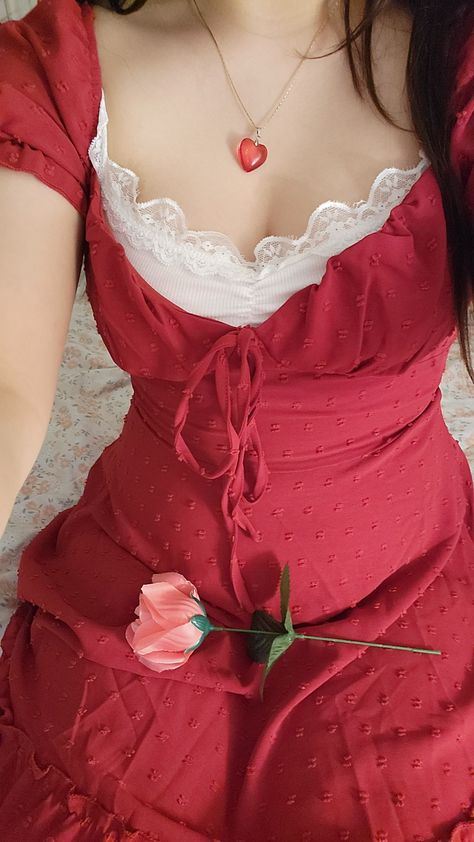 red dress. white lace. red heart necklace. red heart pendant. pink rose. Red Cottagecore Dress, Strawberry Dress Aesthetic, Cottage Core Aesthetic Outfit, Flat Chested Fashion, Lovecore Outfit, Cottage Core Dresses, Strawberry Outfit, Red Summer Dresses, Cherry Dress