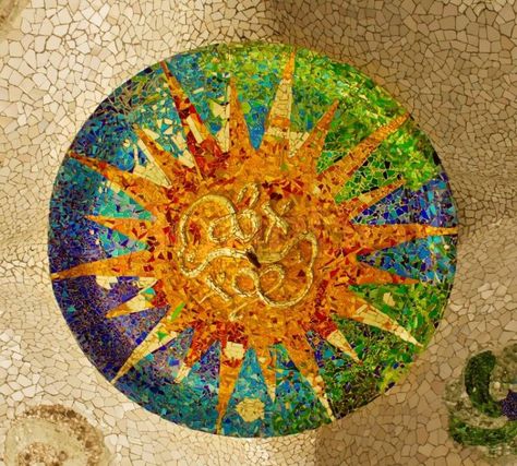 Gaudi Mosaic, Parc Güell, Parc Guell, Modern Mosaics, Antoni Gaudi, Retro Videos, Mosaic Pattern, New Museum, Keys Art