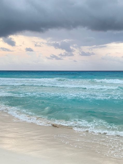 take me back to mx pls #mexico #cancun #beach #summer #ocean #sea #blue #sky #sunset #sunrise #aesthetic #nature #travel #traveltips Cancun Beach Aesthetic, Cancun Mexico Aesthetic, Cancun Aesthetic, Mexico Ocean, Sunset Sunrise Aesthetic, Blue Sky Sunset, Clear Ocean Water, Mexico Summer, Cancun Beach