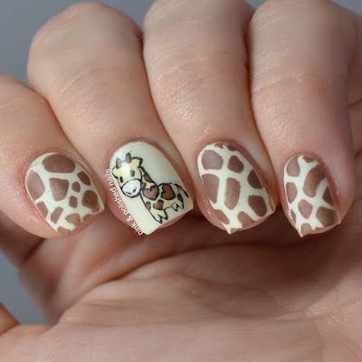 Pink & Polished: Giraffe Free Hand Nail Art, Giraffe Nails, Hand Nail Art, Deer Nails, Animal Nail Designs, Animal Nail Art, Animal Nails, Animal Print Nails, Nagel Inspo