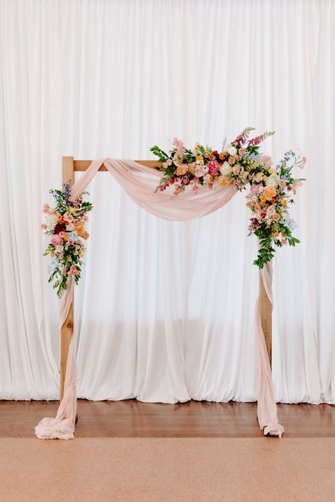 Ballroom Wedding, Wildflower Wedding Theme, Mandap Decor, Diy Wedding Backdrop, Wedding Arch Flowers, Arch Flowers, Wildflower Wedding, Floral Arch, Wedding Mood