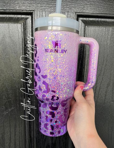 Comfortable to hold, ergonomic design Epoxy Cup Designs, Epoxy Stanley Cup, Custom Stanley Cup, Stanley Cup Vinyl, 40 Oz Tumbler Ideas, Custom Stanley Tumbler, Purple Stanley Cup, Stanley Cup Designs, Glitter Tumbler Ideas