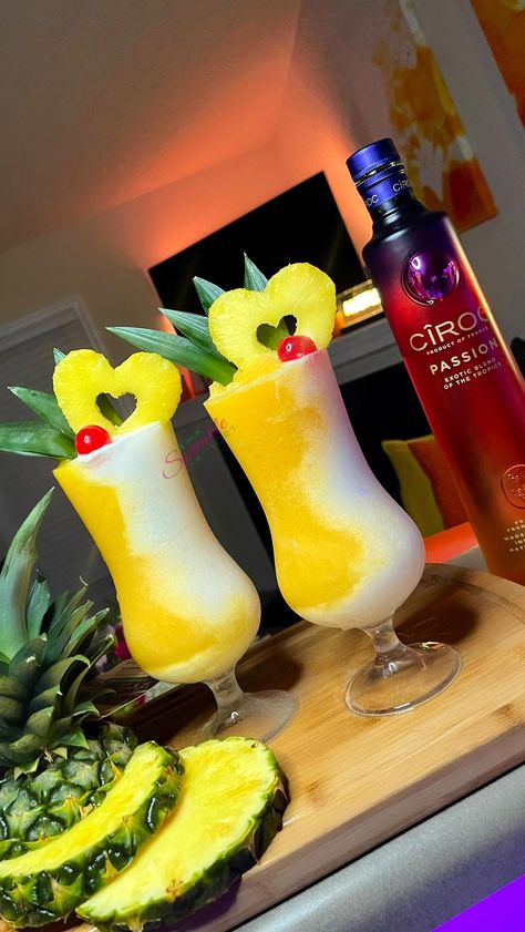 The Sprinkle Factory’s Instagram post: “Passion Fruit Colada ✨🥥” Essen, Liqueur Drinks, Surprise Birthday Decorations, Pretty Alcoholic Drinks, Pretty Cocktails, Drink Design, Yelled At, Yummy Alcoholic Drinks, Fancy Cocktails