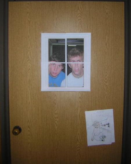 Humour, College Dorm Door, Trendy Dorm Room, Dorm Decorating, Dorm Door Decorations, Dorm Door, Dorm Room Doors, Dream Dorm, Dorm Sweet Dorm