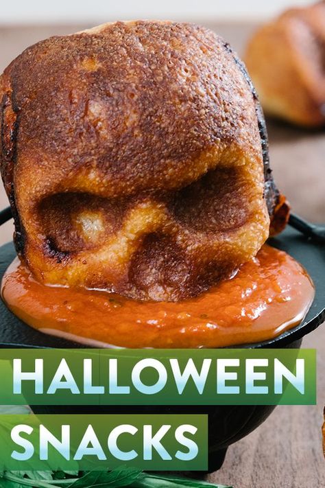 Halloween Recipes For Party, Halloween Food 2023, Halloween Snacks Savory, Halloween Dishes Food, Halloween Savory Snacks, Halloween Savory Food, Savory Snacks Easy Quick, Halloween Themed Food For Party, Creepy Appetizers