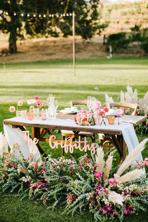 Sweetheart table decor