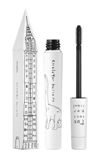 Too Cool For School Dinoplatz Escalator Mascara 23 Korean Beauty Products So Adorable You'll Cry Cute Mascara Packaging, Korean Mascara, Korean Life, Idea Makeup, Korean Beauty Products, Makeup Cute, Korean Makeup Tutorials, Korean Eye Makeup, Anime Nails