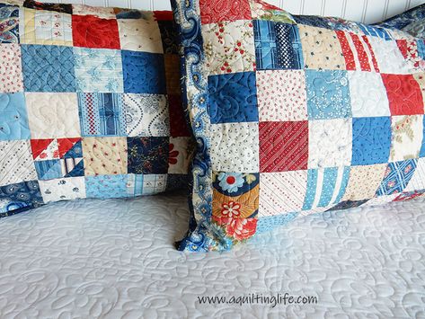 simple quilted pillow sham Couture, Patchwork, Diy Pillow Shams, Simple Quilting, Quilt Pillow Case, Quilted Pillow Sham, Quilted Pillows, A Quilting Life, Churn Dash Quilt