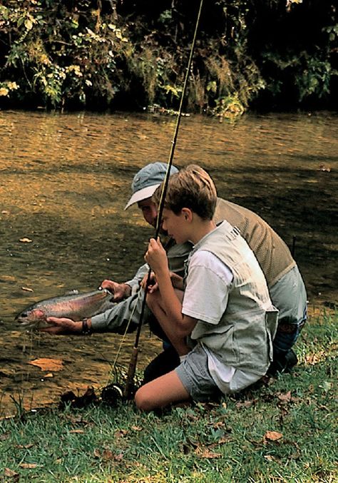 Vacation Dadcore Aesthetic, Good Dad Aesthetic, Dad Core Aesthetic, Dad Friend Aesthetic, Dad Bod Aesthetic, Single Dad Aesthetic, Fatherhood Aesthetic, Fisherman Aesthetic, Fisher Outfit