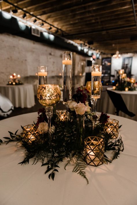 Nye Party Centerpieces, Black Gold Ivory Wedding Centerpieces, Black Gold Silver Table Centerpiece, Black Flowers Centerpiece, Black And Gold Flower Centerpieces, Black And Gold Floral Centerpieces, Black Gold Centerpieces, Gala Centerpieces Corporate Events, Gold And Black Centerpieces