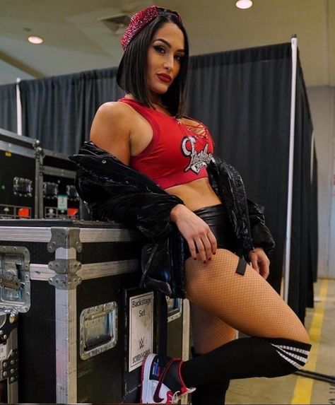 Harely Quinn And Joker, Nicki Bella, Nikki Garcia, Nikki Bella Photos, Tessa Blanchard, Harely Quinn, Peyton Royce, Women Wrestlers, Torrie Wilson