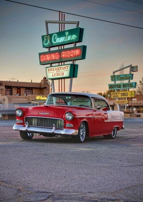 Luxe Auto's, Mobil Futuristik, Carros Retro, Carros Vintage, Plymouth Fury, Fotografi Kota, Bmw Autos, 1955 Chevy, Paris Jackson