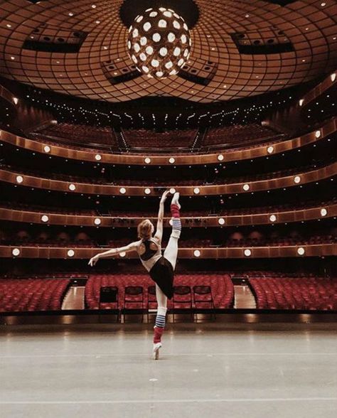 Ballerina Isabella Boylston - David H Koch Theater at Lincoln Center Instagram, Ballet, Isabella Boylston, American Ballet Theatre, Theater, On Instagram
