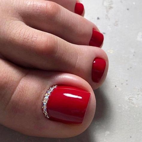 Best Toe Nail Color, Red Toenails, Pedicure Nail Designs, Feet Nail Design, Pedicure Designs Toenails, Gel Toe Nails, Toe Nail Color, Pretty Toe Nails, Cute Toe Nails