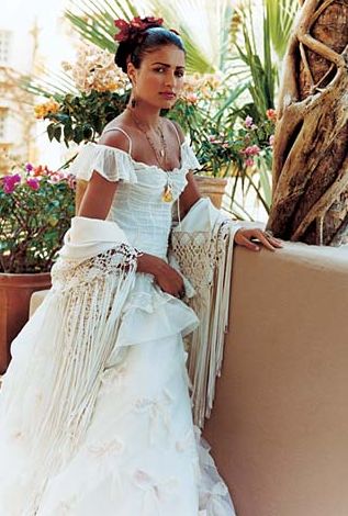 senorita Mexican Inspired Wedding Dresses, Bolivian Wedding Dress, Folklorico Wedding Dresses, Spanish Senorita Outfit, Beautiful Mexican Dresses, Spanish Themed Wedding Dress, Traditional Colombian Wedding Dress, Mexican Cultural Dresses, Mexican Wedding Shoes