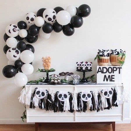 Panda Birthday Theme, Panda Birthday Party Decorations, Kids Birthday Decorations, Party Birthday Ideas, Panda Themed Party, Bolo Panda, Panda Theme, Panda Baby Showers, Panda Craft