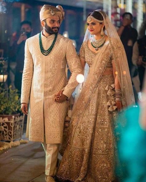 2020's Best Coordinated Wedding Outfits - Couples That Set Goals For Matching Outfits ! - Witty Vows Couple Dress Matching, Wedding Matching Outfits, Indian Groom Dress, Indian Wedding Clothes For Men, Sherwani For Men Wedding, Pengantin India, Wedding Outfits For Groom, Groom Dress Men, Indian Groom Wear