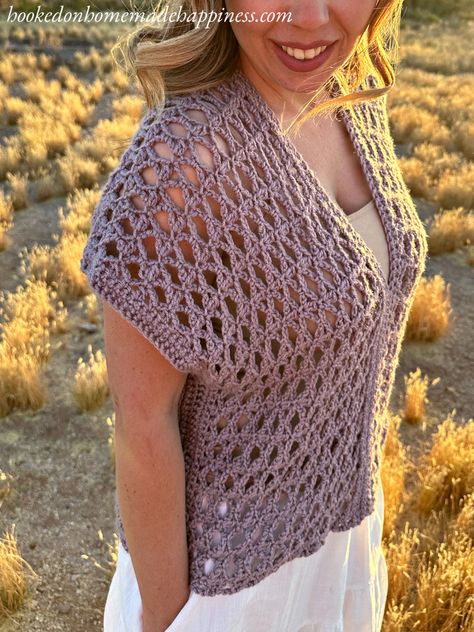 Lace Tunic Top Crochet Pattern - Hooked on Homemade Happiness Unusual Sweater, Lace Cardigan Pattern, Crochet Blouse Free Pattern, Crochet Tunic Pattern, Top Crochet Pattern, Crochet Cardigan Pattern Free, Quick Crochet Patterns, Lace Tunic Tops, Knit Cardigan Pattern