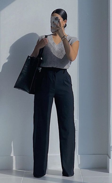 Professional Attire Dresses, Corporate Outfit Ideas For Women, Government Office Outfits Women, Work Outfit Ideas Black Women, Fashion Inspo Outfits Office, Business Woman Outfits Aesthetic, Business Casual Outfits For Women Work Classy, Comfortable Fall Work Outfits, Business Attire Women Fall
