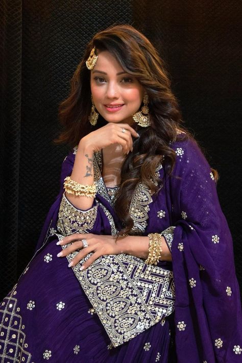 Adaa Khan | Indian television actress,Indian Model Actresses, Ada Khan, Adaa Khan, Indian Model, Girl Body, Saree