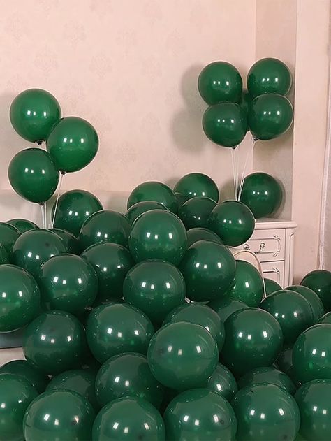 Forest Green Balloons, Green Balloons Aesthetic, Green Balloons Decoration, Dark Green Birthday Theme, Green Birthday Aesthetic, Green Aesthetic Party, Green Seventeen, Green Birthday Theme, Green Themed Birthday Party