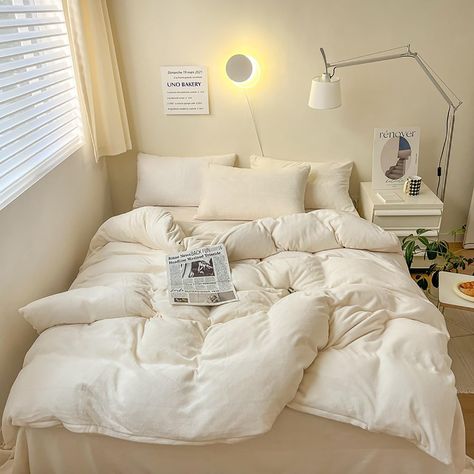Bedroom Acnh, Comfy Bed Aesthetic, Comfy Room Aesthetic, Bedroom Anthropologie, Bedroom Korean, Room Redecorating, Kids Comforter Sets, Comfy Bedding, Velvet Comforter