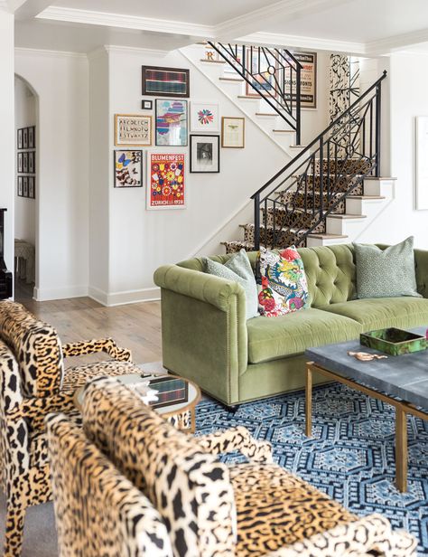 Bold Living Room Ideas, Amazing Staircases, Decorating With Color, Colorful Homes, Tattoo Modern, Eclectic Maximalism, Rooms Ideas, Colourful Living Room, Maximalist Decor