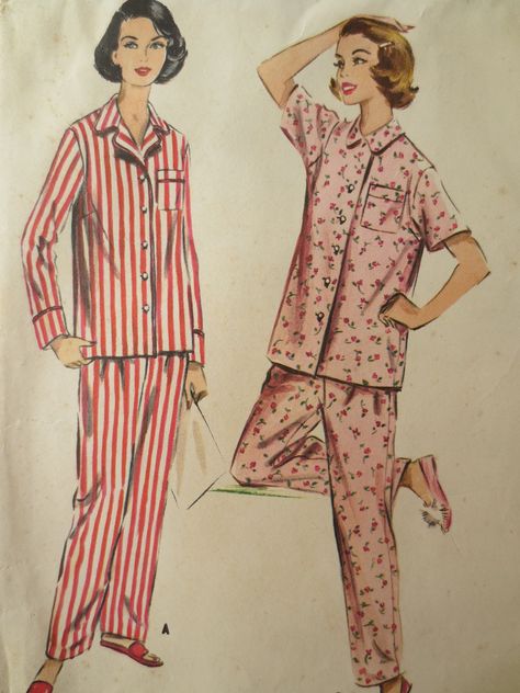 Women's pajamas 1950's-jasmine Couture, 50s Pajamas Vintage, 1950s Pajamas Women, 1950 Pajamas, 50s Pjs, 1950s Pyjamas, 70s Pjs, 50s Pajamas, 60s Pajamas