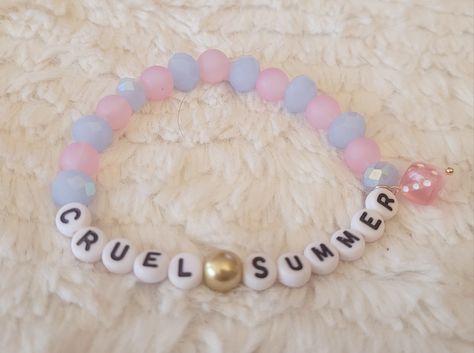 Taylor Swift Friendship Bracelet Ideas Diy, Taylor Swift Bracelets Cruel Summer, Lover Era Friendship Bracelets, Cruel Summer Bracelet Taylor Swift, Taylor Swift Lover Friendship Bracelet, Lover Era Bracelet, Taylor Swift Friendship Bracelet Aesthetic, Taylor Swift Kandi, Lover Taylor Swift Bracelet Ideas