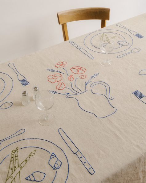 Riso Print, Embroidered Tablecloth, 자수 디자인, Types Of Embroidery, Antique Linens, Decoration Table, Creative Process, Vintage Linens, The Table