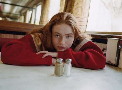 stranger things cast actress sadie sink max mayfield editorial fashion photoshoot behind the scenes netflix tv shows Stranger Things Gift, Personal Photoshoot, St Max, Stranger Things Gifts, Stranger Things Cast, Stranger Things Max, Max Mayfield, Casting Pics, Wild Girl