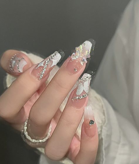 Winter Nails 2023 Trends, Winter Nails 2023, Nails 2023 Trends, Christmas Nail Ideas, Asian Nails, Hippie Nails, Acrilic Nails, Korean Nails, Arylic Nails