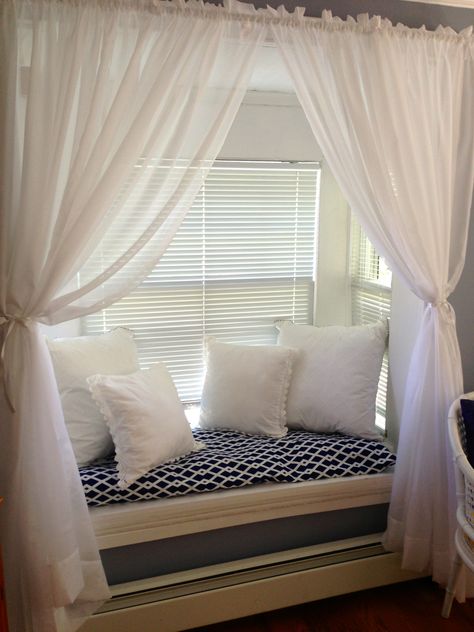 the honeymoon cottage window seat Bedroom With Curved Window, Window Seat Room Ideas, Bay Window Seat Decorating Ideas, Bedroom Ideas Window Seat, Coastal Window Seat, Bay Window Ideas Small, Bedroom Window Nook Ideas, Bedroom Window Seat Aesthetic, Baywindowseat Bedroom