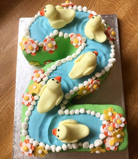 Mummabakes on Instagram: ““5 little ducks went swimming one day” 🦆” Pastel, Duck Cake 2nd Birthday, Duck Theme Birthday Cake, Duck Themed Birthday Cake, Ducky Birthday Cake, Second Birthday Duck Theme, Duck Second Birthday, Rubber Ducky 2nd Birthday Party, 2nd Birthday Duck Theme