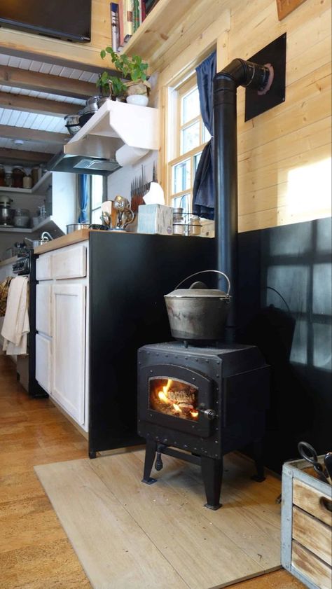 Tiny Cabins, Small Wood Stove, Off Grid Tiny House, Tiny House Inspiration, Tiny House Kitchen, Casa Container, Mobil Home, Tiny Cabin, Tiny House Cabin