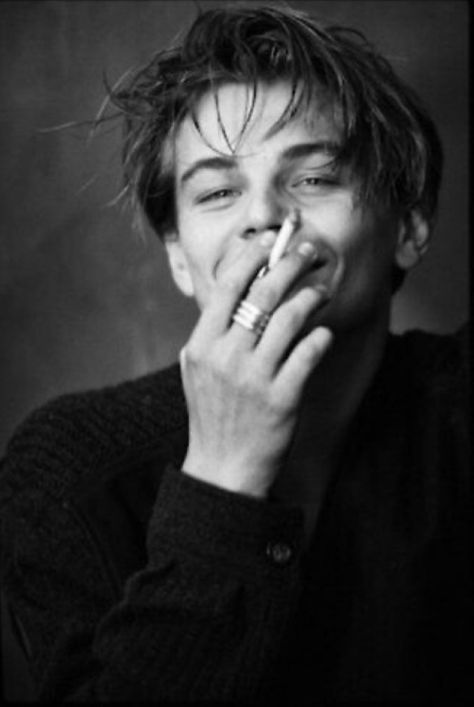 Hot Leonardo Dicaprio, Leonard Dicaprio, Leonardo Dicaprio Photos, Leonardo Dicapro, Leonardo Dicaprio 90s, Jack Dawson, 90s Men, Young Leonardo Dicaprio, Leo Dicaprio