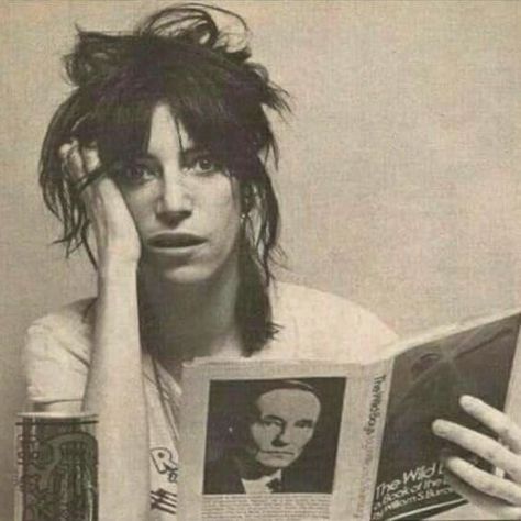 Robert Mapplethorpe, Patti Smith Art, Patti Smith Robert Mapplethorpe, Great Philosophers, Women Of Rock, Love This Pic, Riot Grrrl, Patti Smith, I'm With The Band