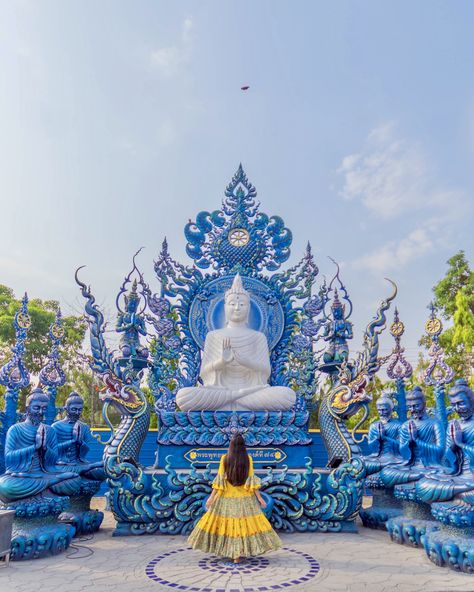 Temples In Thailand, Thailand Temples, Thailand Travel Destinations, Chiang Rai Thailand, Maya Bay, Thailand Itinerary, Thailand Adventure, Thailand Travel Guide, Thailand Travel Tips