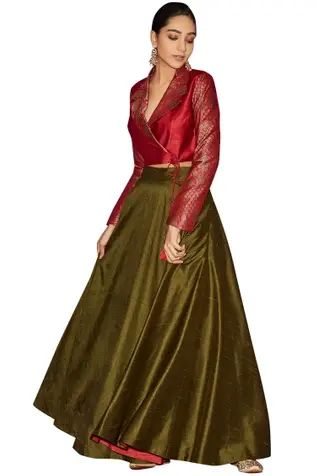 Skirt Jacket Outfit Indian, Skirt Designs Indian, Long Skirts Indian Ethnic, Long Skirt And Top Party Wedding Dresses, Indian Skirt And Top Outfits, Saree Skirt And Top, Skirt Blouse Designs Indian, Long Skirt With Jacket, Ethnic Skirt Outfit