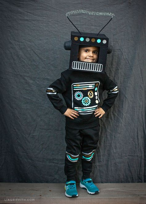 Robot Costume Printables, Diy Robot Costume, Robot Costume Diy, Robot Halloween Costume, Diy Costumes For Boys, Costume Ideas For Kids, Boys Halloween Costumes Diy, Robot Costume, Robot Costumes