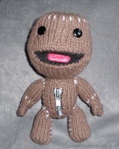 Amigurumi Patterns, Sac Boy, Scene Emo Art, Boy Crochet Patterns, Little Big Planet, Knitting And Crocheting, Childhood Games, Scene Emo, Learn How To Crochet