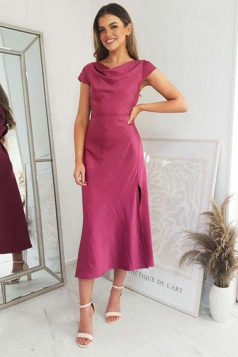 Dressy Outfits, Highlights Cap, Wedding Guest Dresses Uk, Oh Hello Clothing, Spring Wedding Guest, Spring Wedding Guest Dress, Guest Attire, Pink Midi Dress, Short Sleeve Dress
