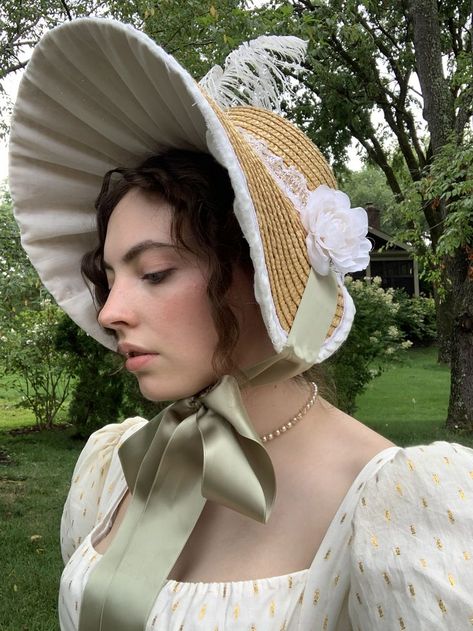 Regency Era Hat, 19th Century Bonnet, 1800s Womens Hats, Historical Hats 18th Century, Regency Straw Bonnet, Regency Era Bonnet, Cottagecore Hat Aesthetic, Diy Regency Bonnet, Regency Bonnet Diy