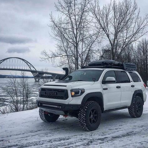 Sigma 3 Overland on Instagram: “Answer me this 🤔. Why aren’t more people doing Sequoia builds? I own a first gen Sequoia and have taken it to hell and back. They are great…” Overland Tundra, Sequoia Car, Toyota Tundra 4x4, Toyota Sequioa, Toyota Tacoma Mods, Jeep Wk, Answer Me, Overland Gear, Off Road Camping