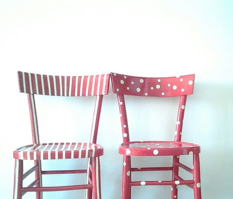 Stripes and polka dots chairs. elbichofeo.blogsp... www.facebook.com/... Handmade - Home & Kitchen - Furniture - handmade furniture - http://amzn.to/2ksLfE7 Painted Chairs Diy, Dining Chair Makeover, Polka Dot Chair, Painted Chair, Toddler Chair, Furniture Handmade, Chair Makeover, Pink Chair, Hallway Furniture